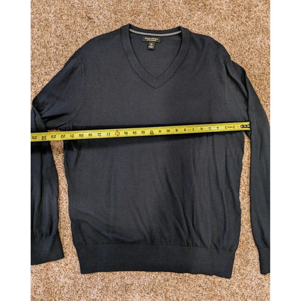 Banana Republic Sweater Mens XL Cotton Cashmere V-Neck Solid Dark Blue 1043